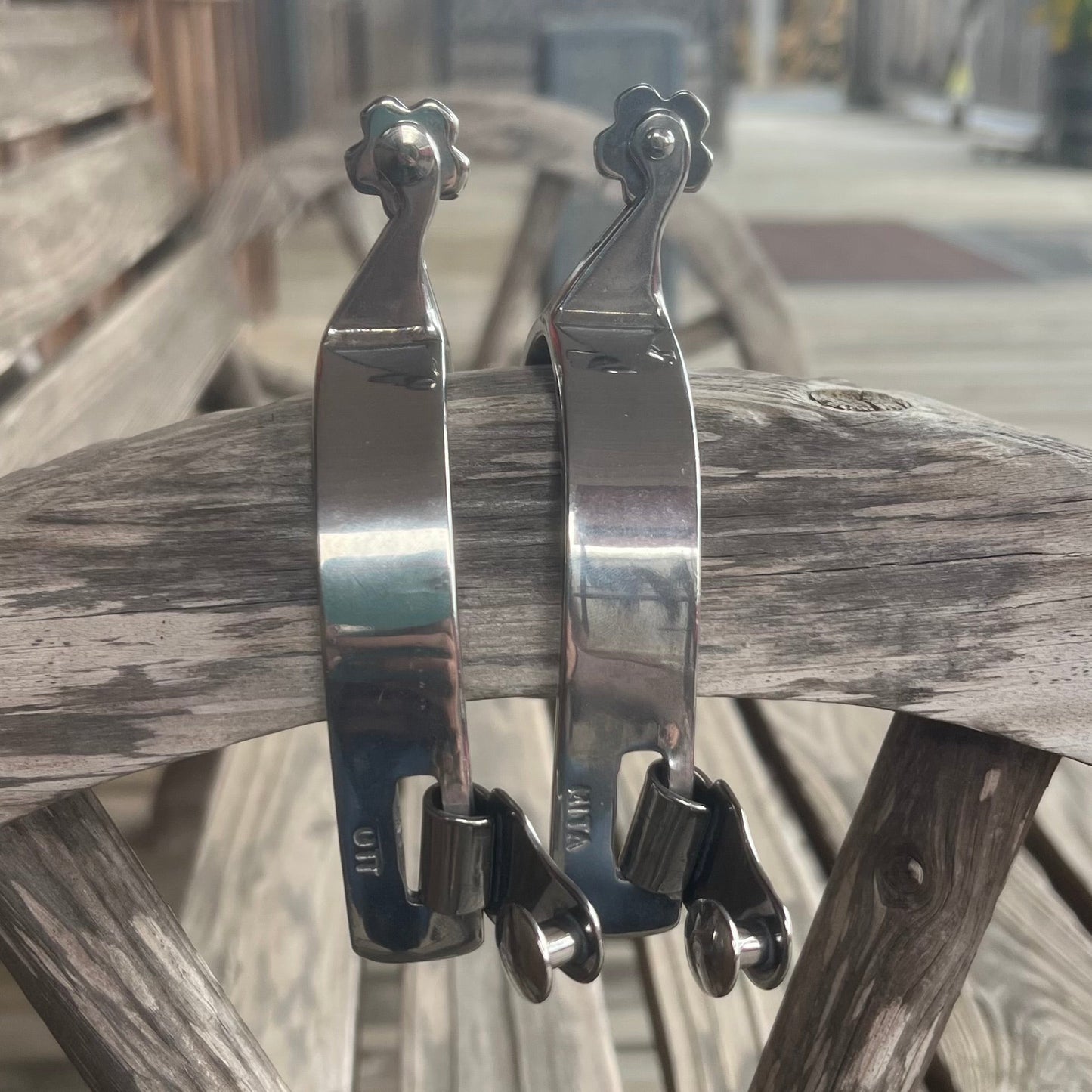 Short Shank Roper Spur