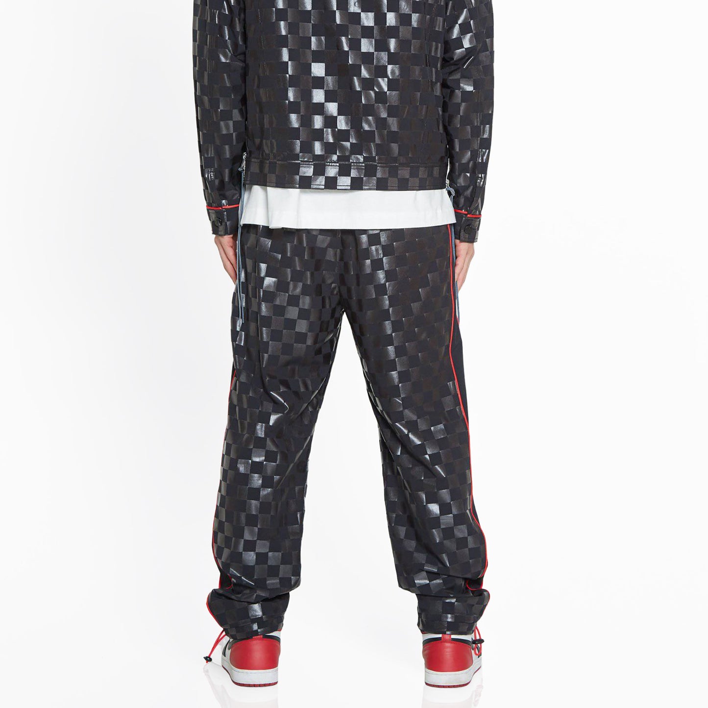 Konus Men's Tonal Checker Printed Pants in Black