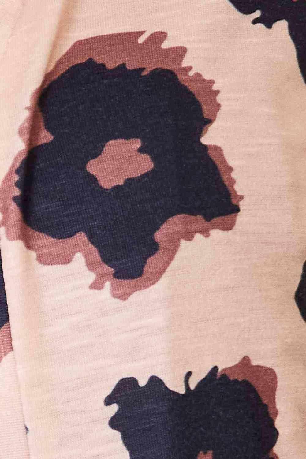 Cardigan - Button-Up - Abstract Print