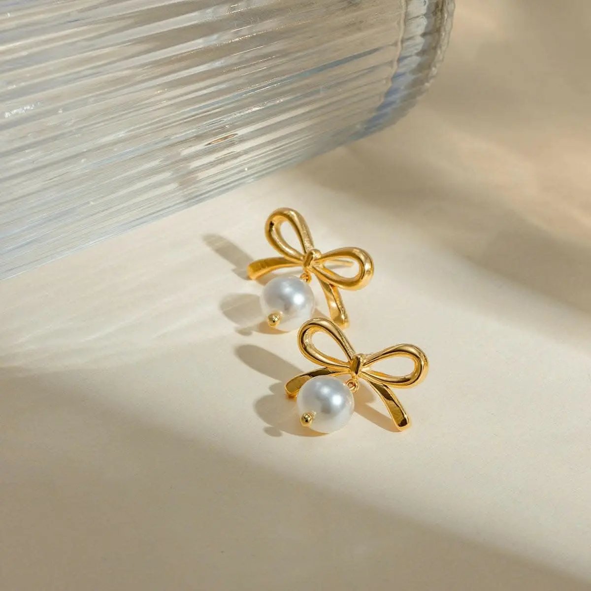 Earrings - Elegant Pearl Bow - Dainty Style