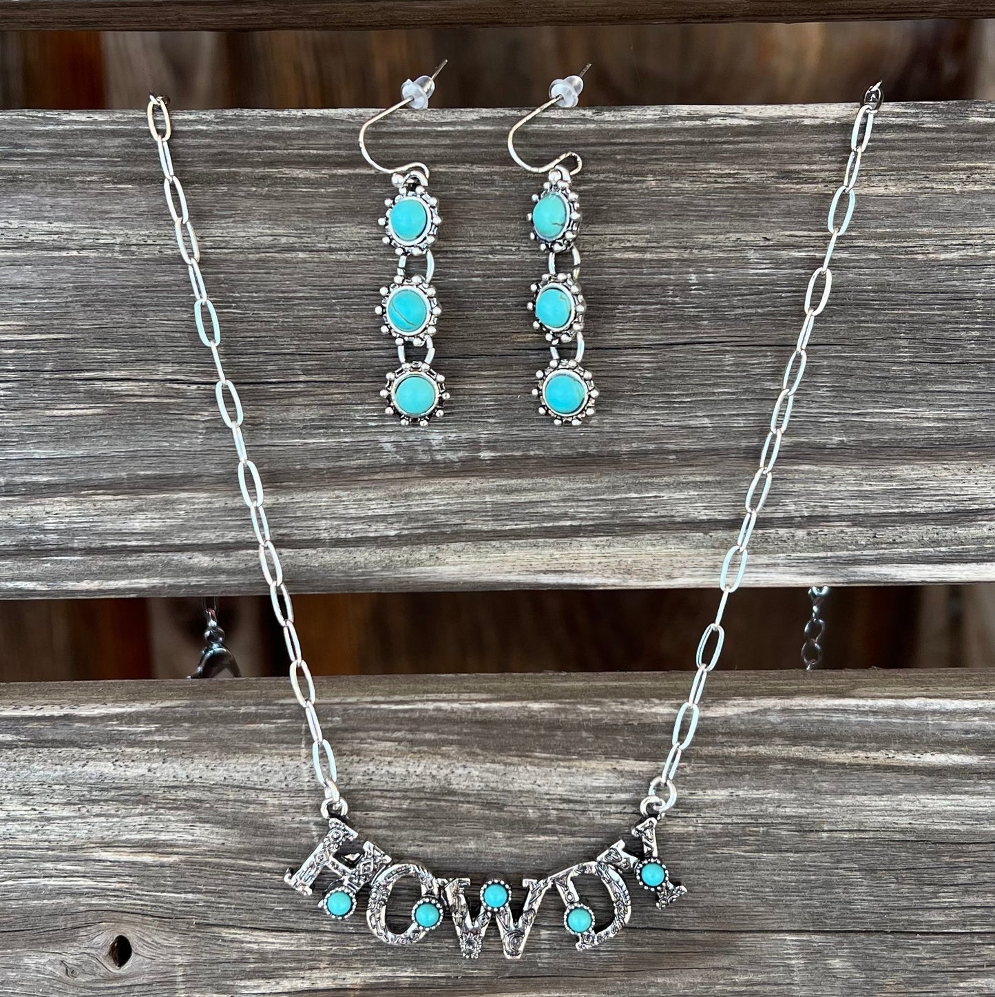 "Howdy" Necklace Set