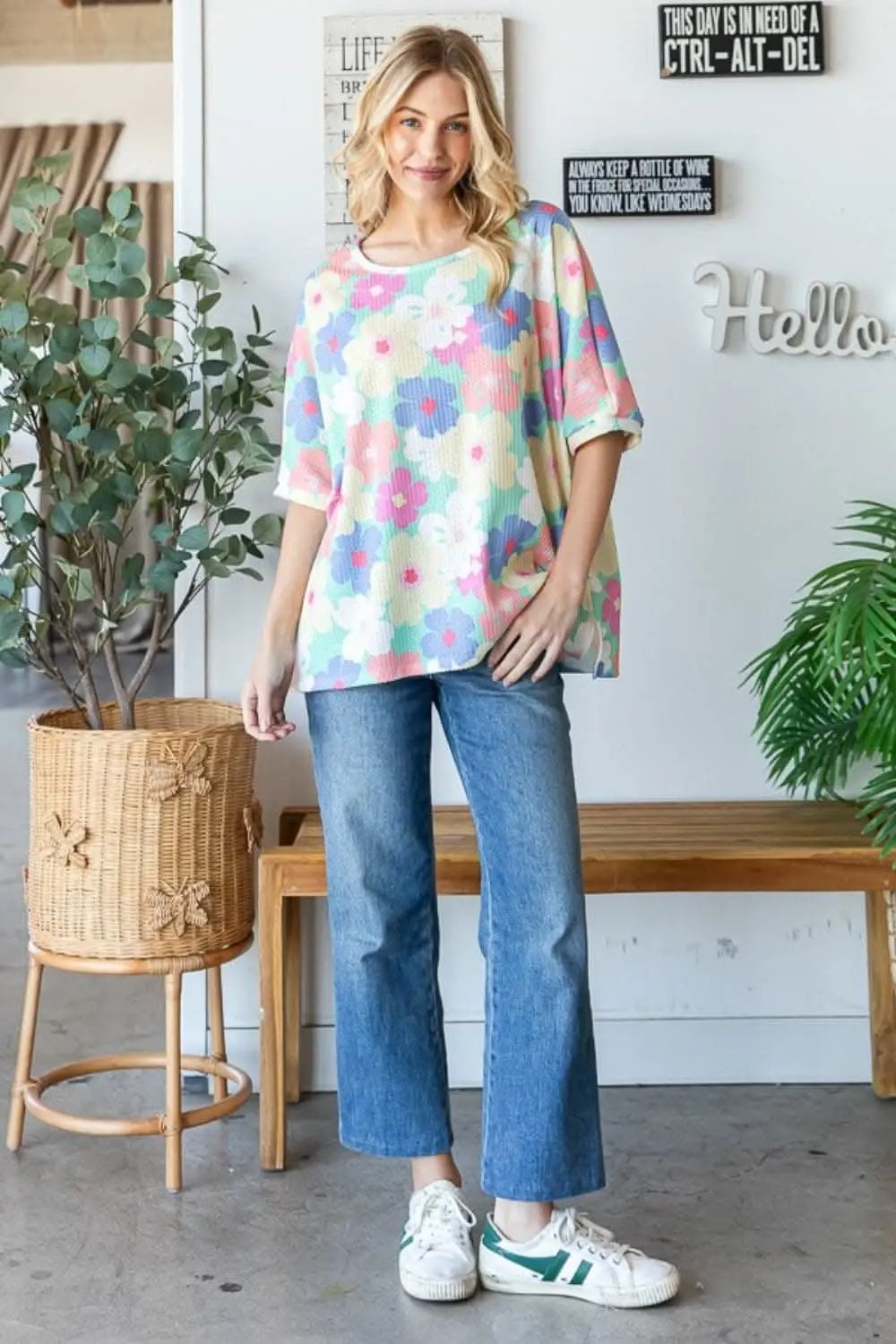 Trendsi Floral Waffle Oversized Women's T-Shirt + Casual Top + Soft & Comfy