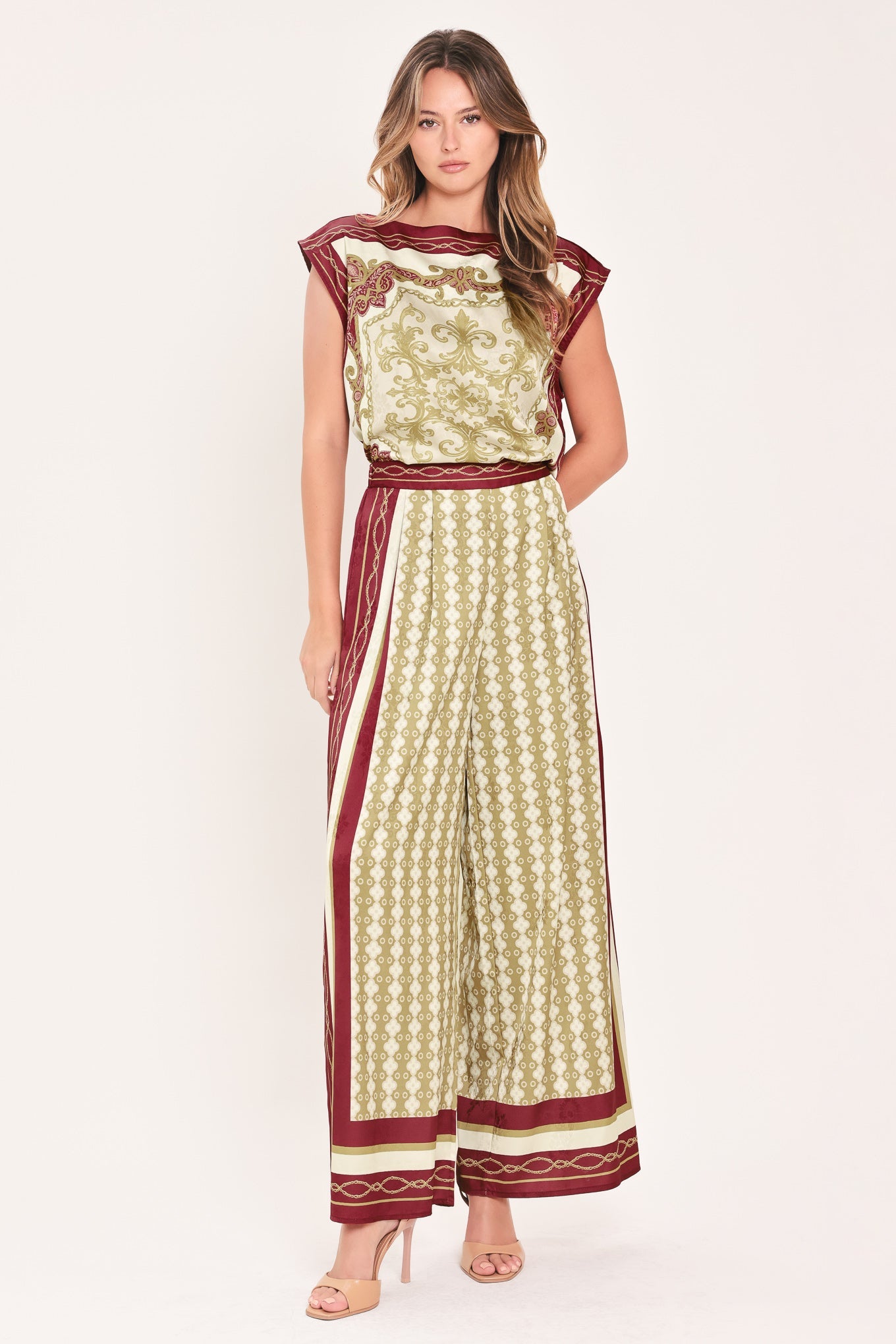 VINTAGE VINE BURGUNDY PRINTED WIDE-NECK TOP