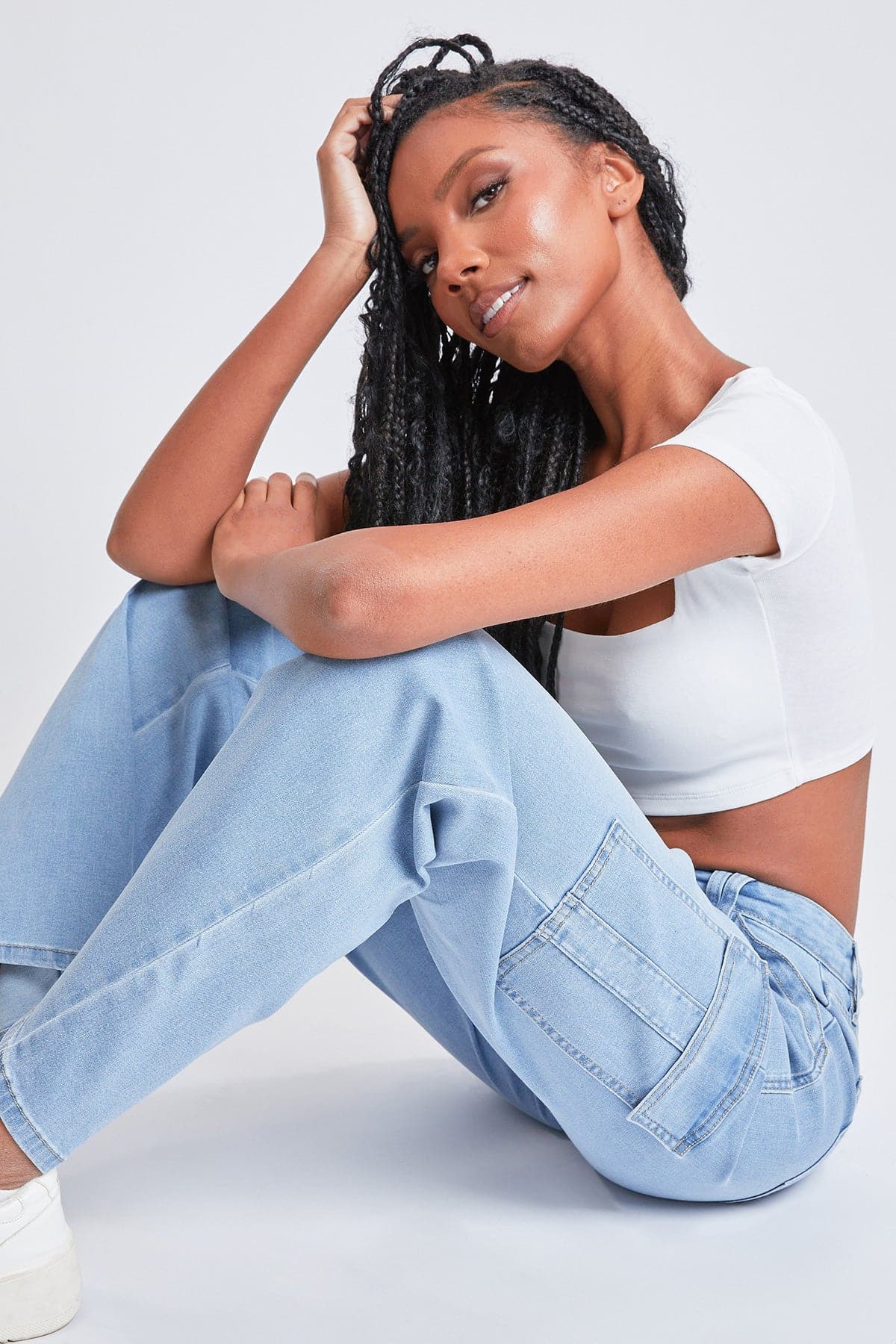 Women's Low Rise Relaxed Cargo Jeans