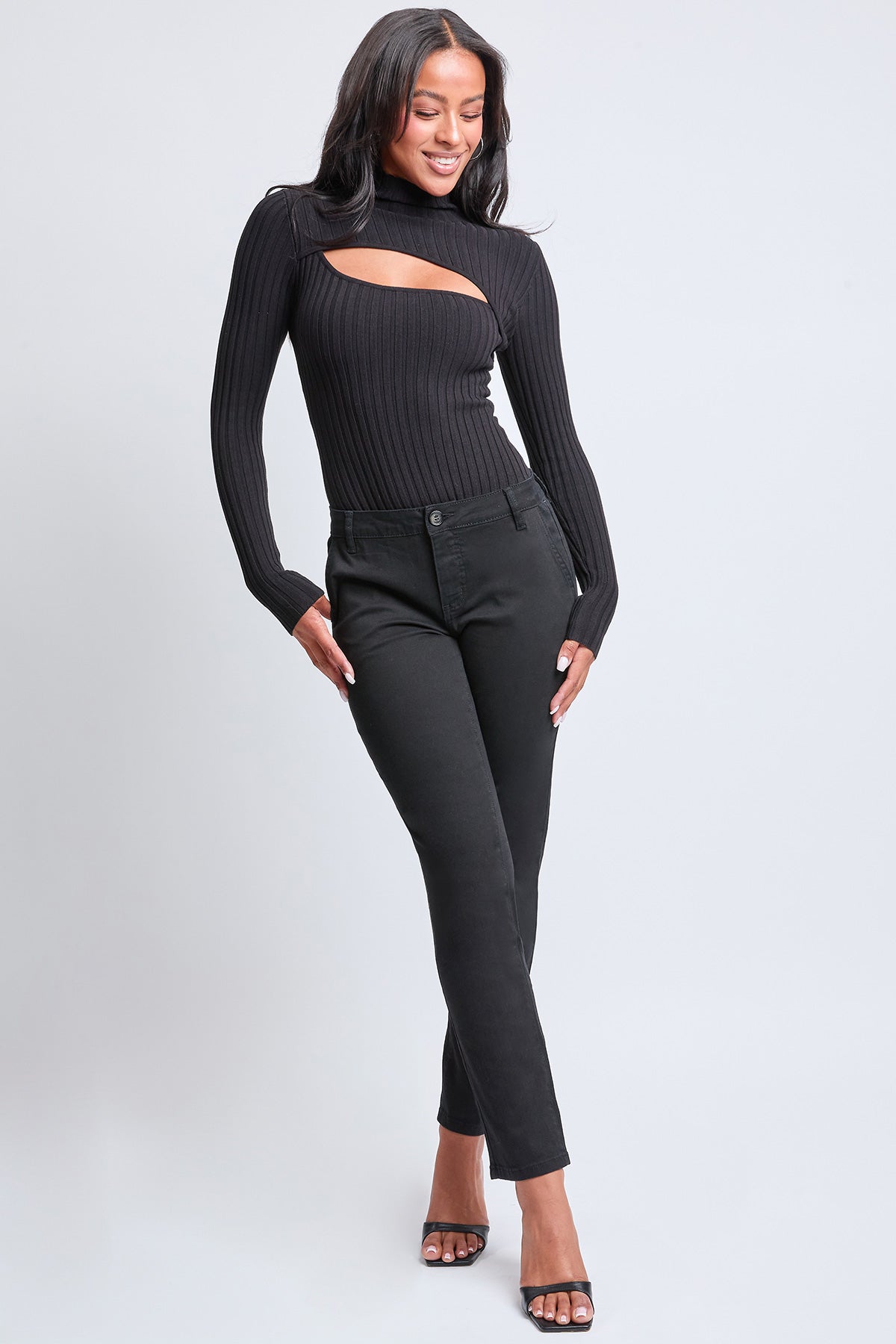 Women's Slim Mid Rise Straight Twill Pant