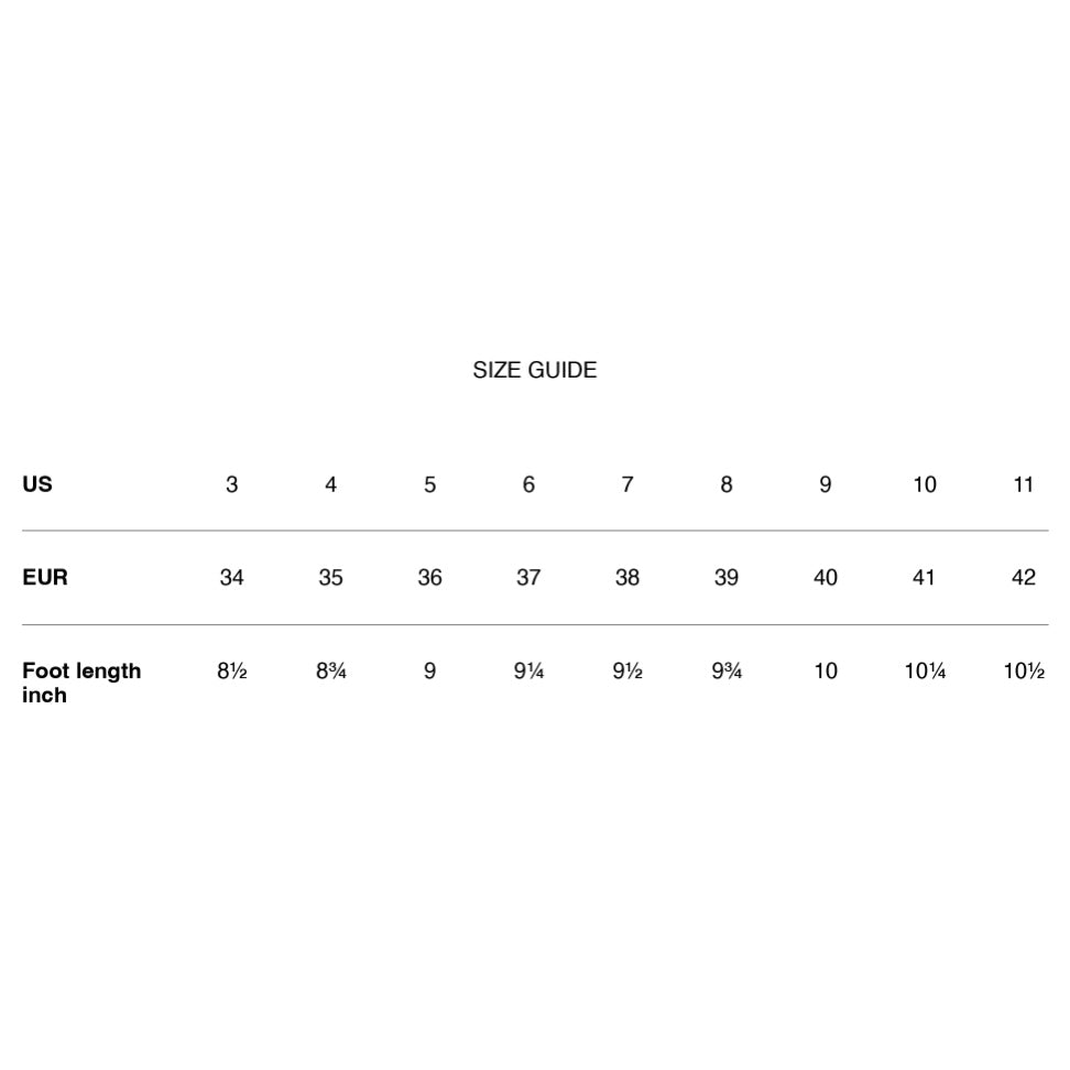 GEORGINA: CLASSIC LOAFER - BLACK