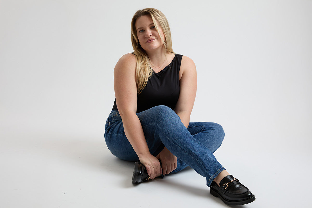 Women's Plus High Rise Curve Confidence WannaBettaButt Straight Jeans