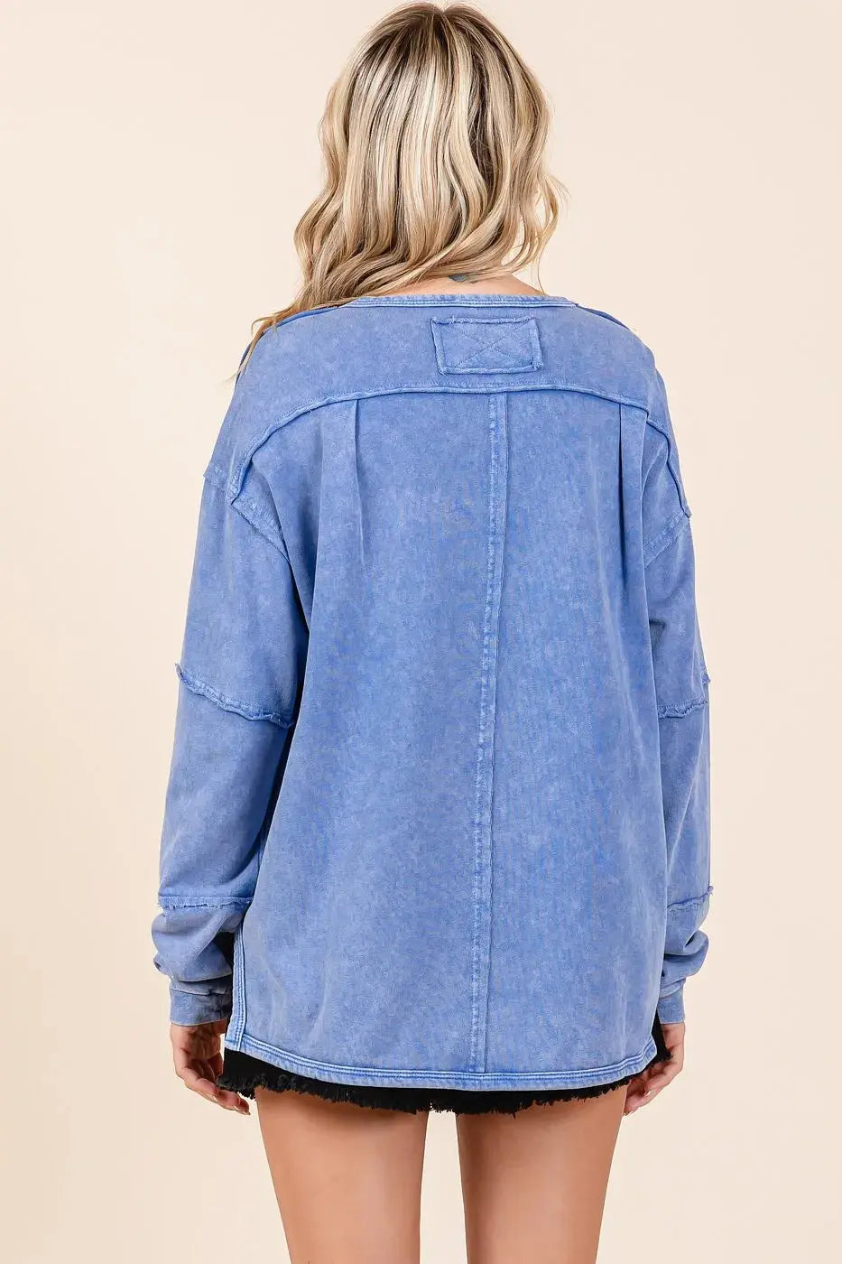 Women's Long Sleeve Top - Star Graphic Mineral Wash - Trendy & Comfy