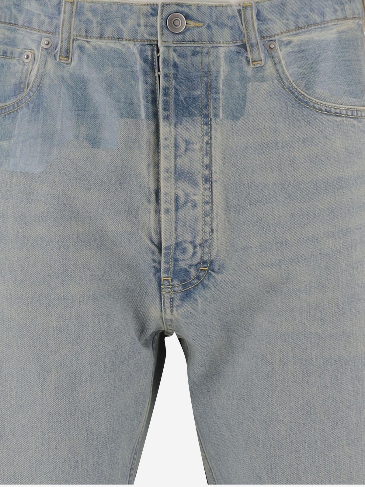 Paint-Splatter Jeans with Four Stitches
