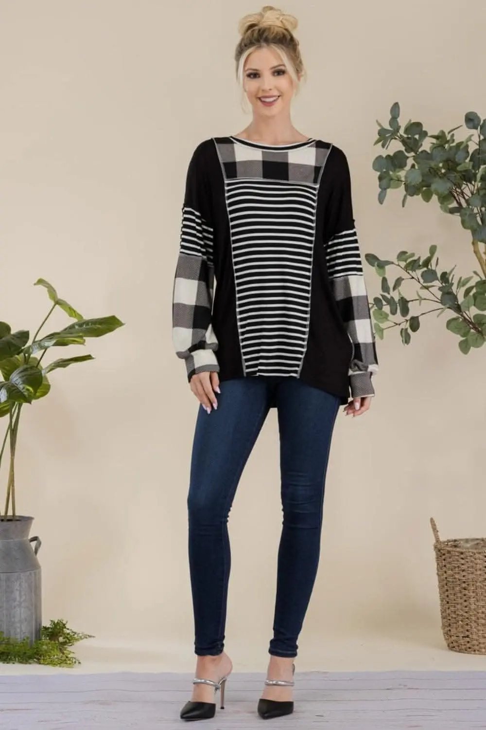 T-Shirt - Color Block Exposed Seam - Black/White Plaid