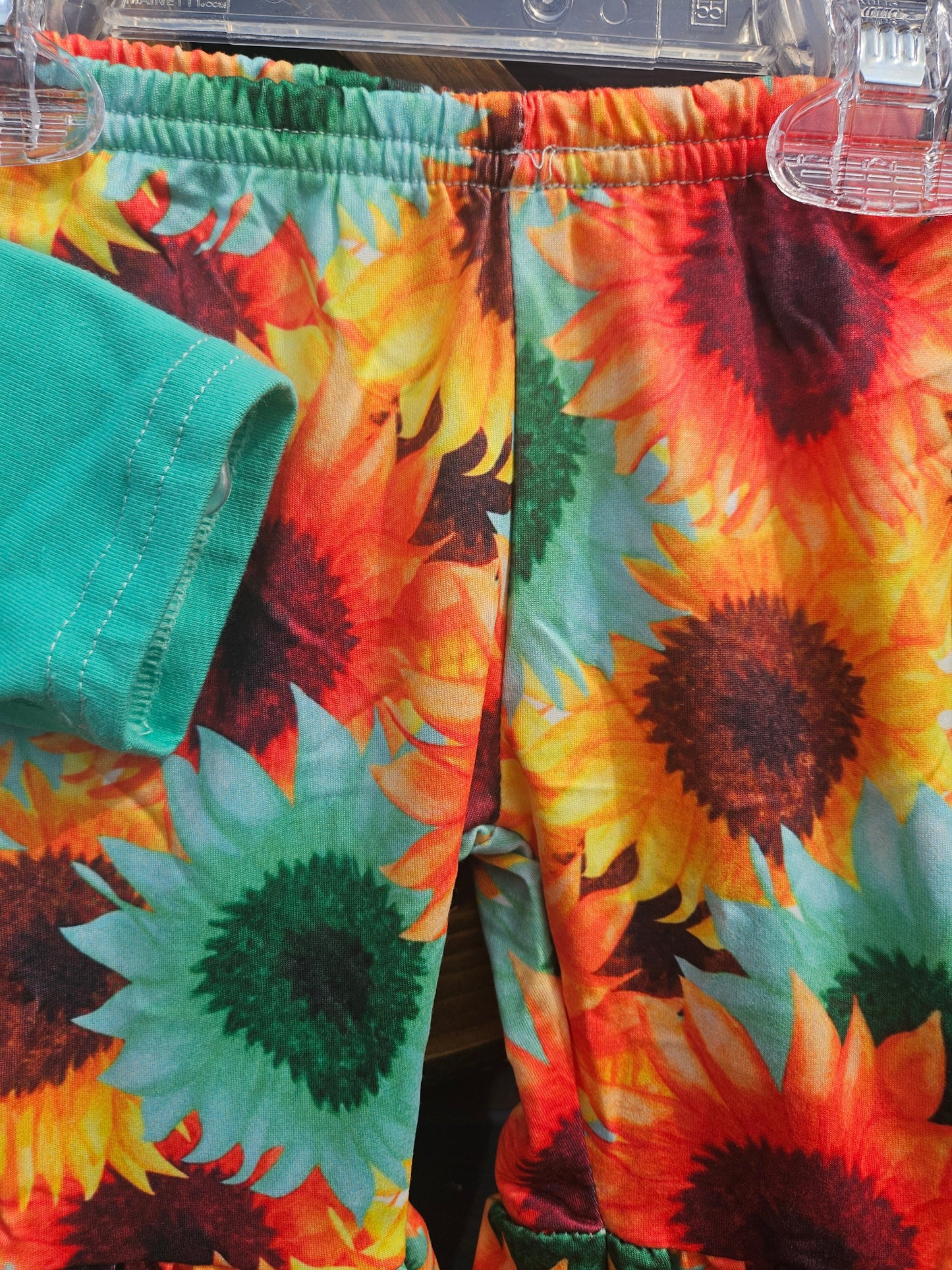 Highland Sunflower Bell Bottom Set