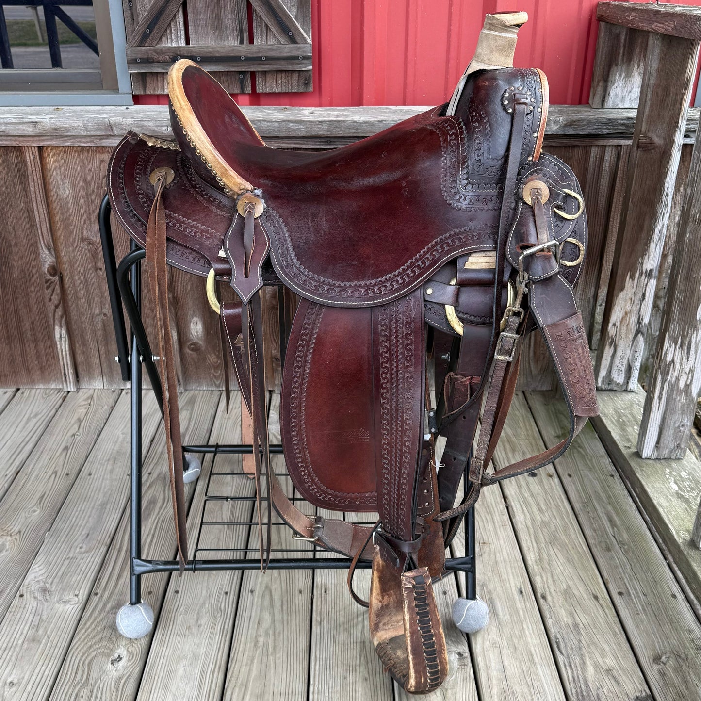 17" J.C.M. Smooth Ranch Saddle