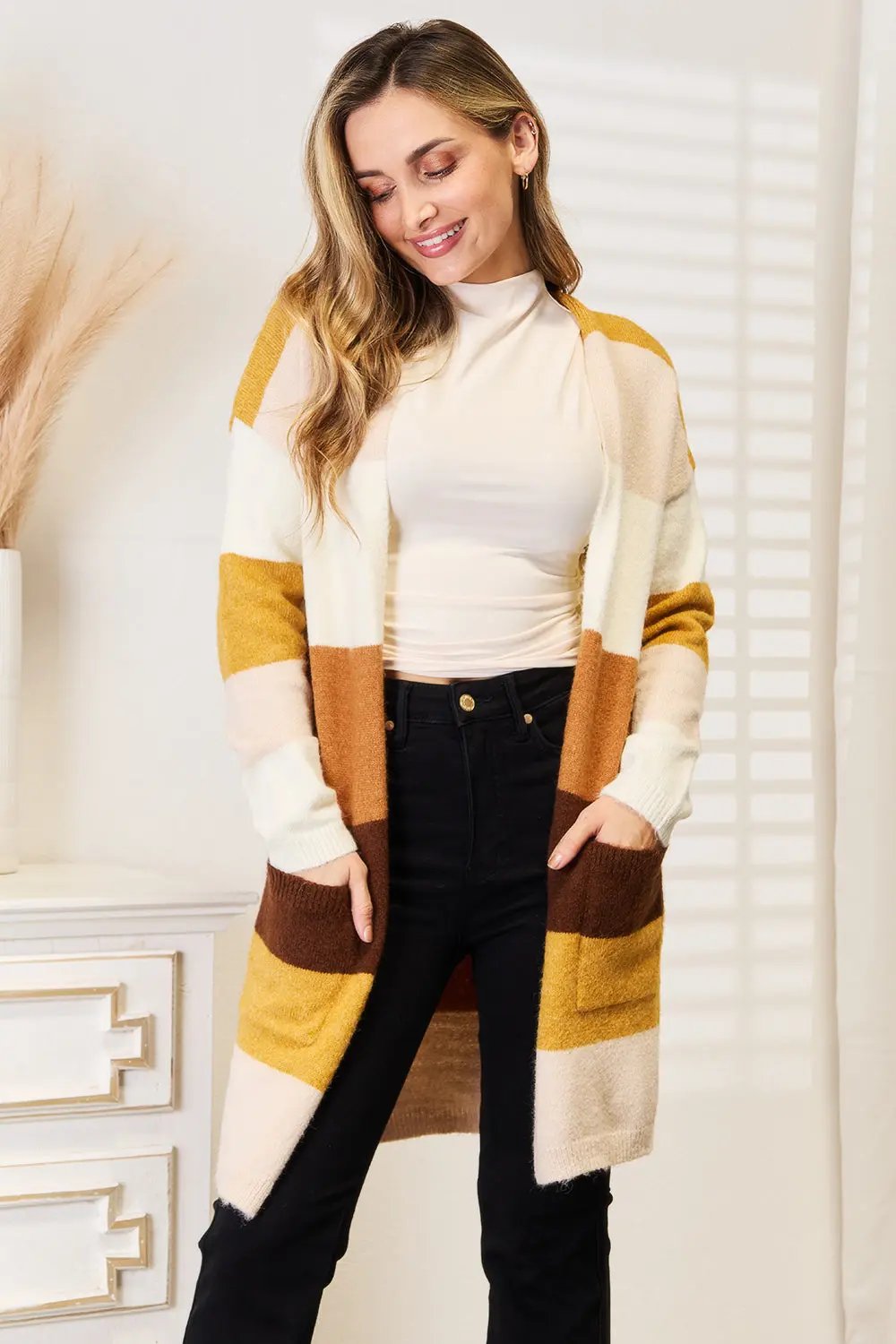 Cardigan - Oversized Color-Block Knit - Modern Chic