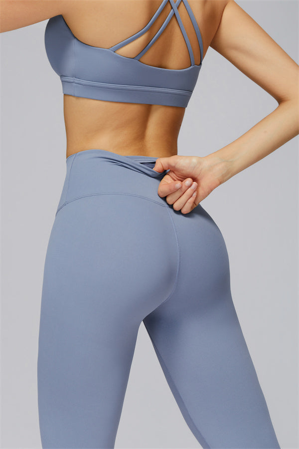 The Elle Form Sports Bra Leggings 2-Piece Set