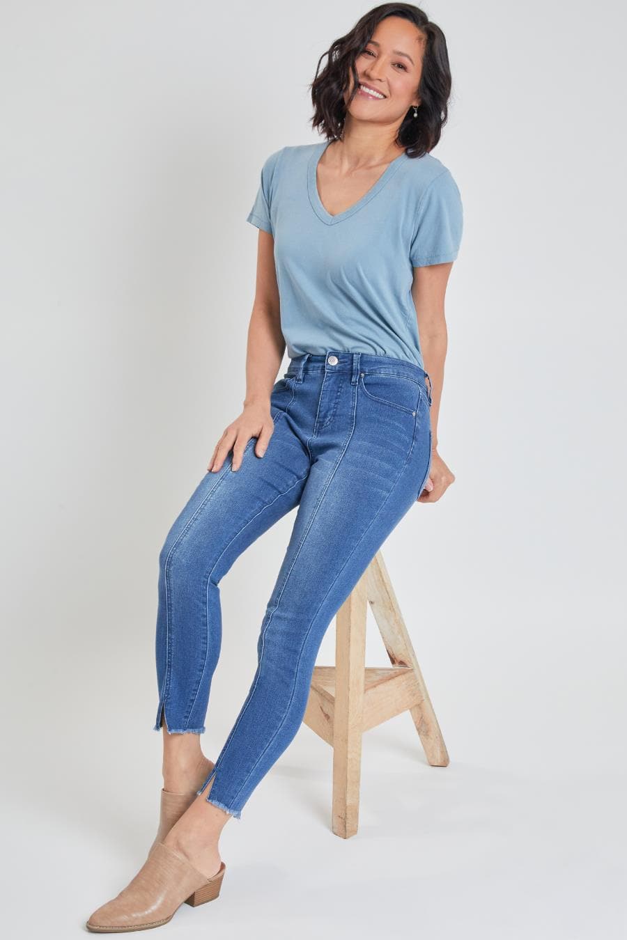 Women's High Rise Skinny With Front Seam and Slit Detail Lifestyle Collection Jeans