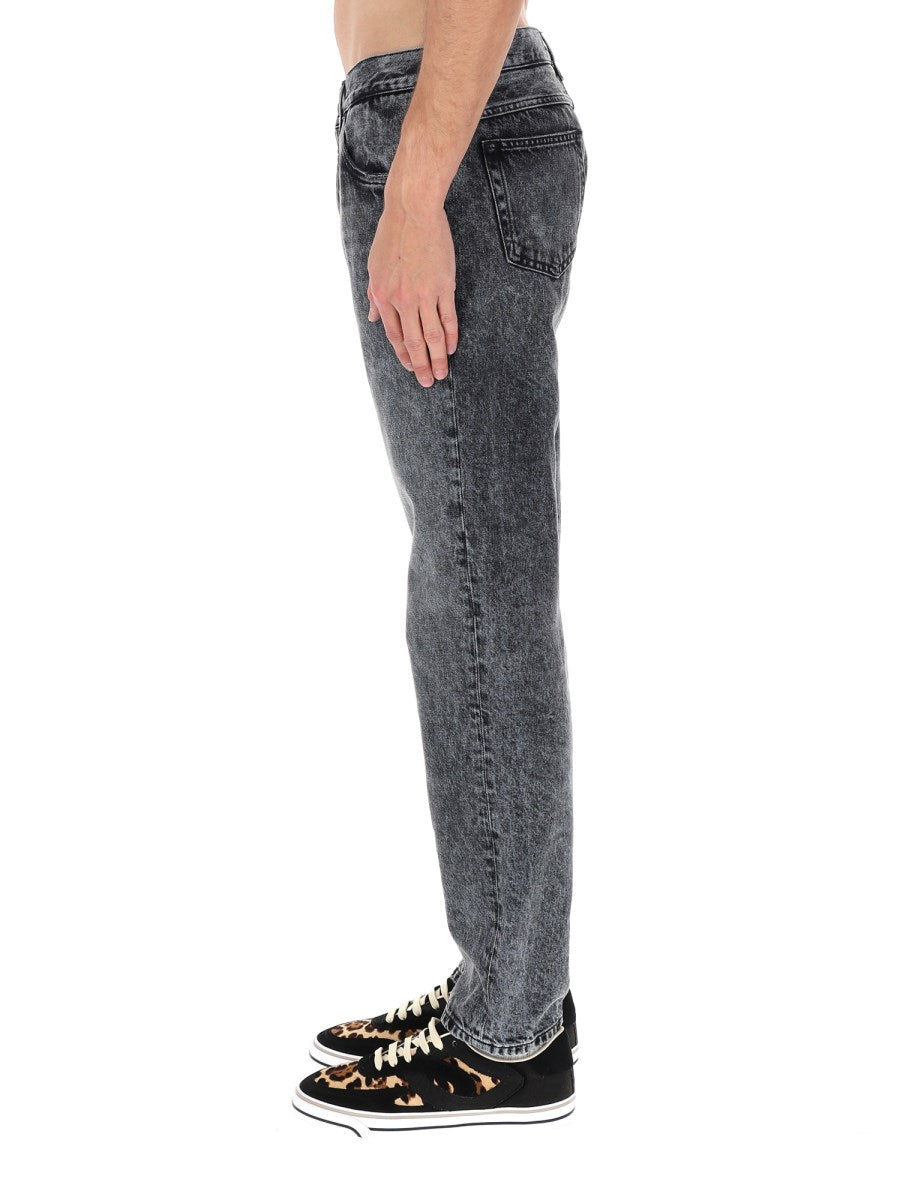 Straight Jeans in Washed Black