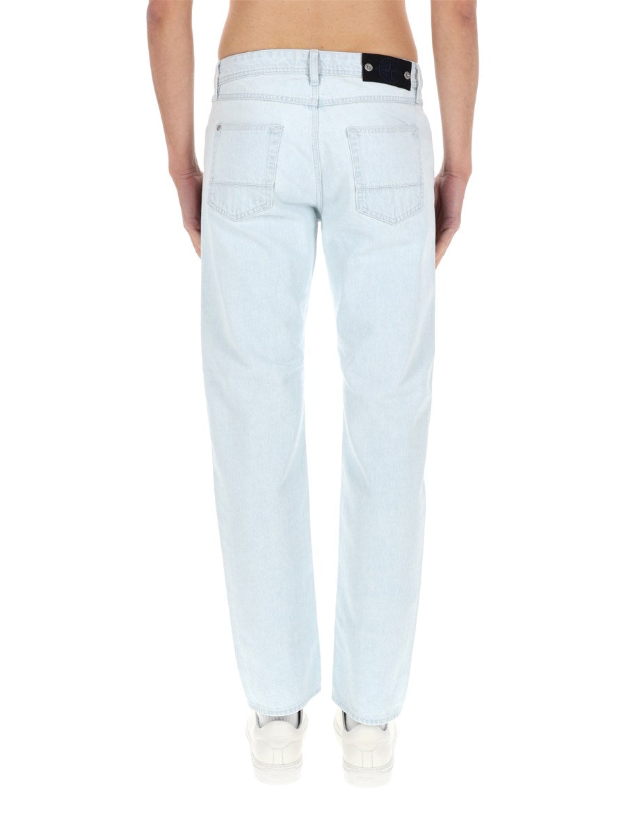 Straight Jeans in Bleached Light Blue