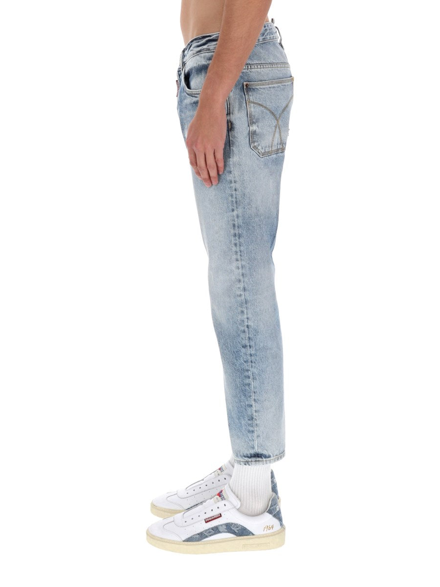Jeans in Bleached Blue