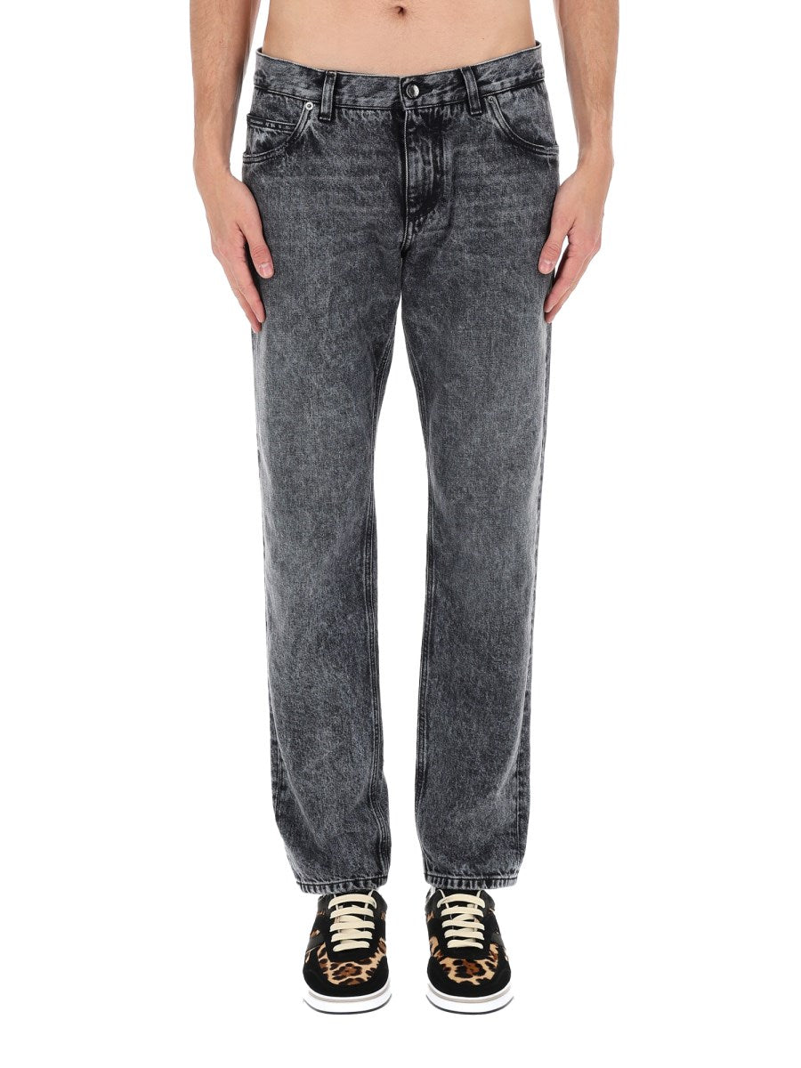 Straight Jeans in Washed Black