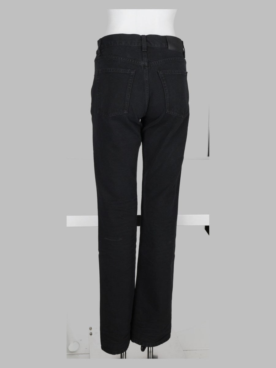 Straight Jeans in Deep Black