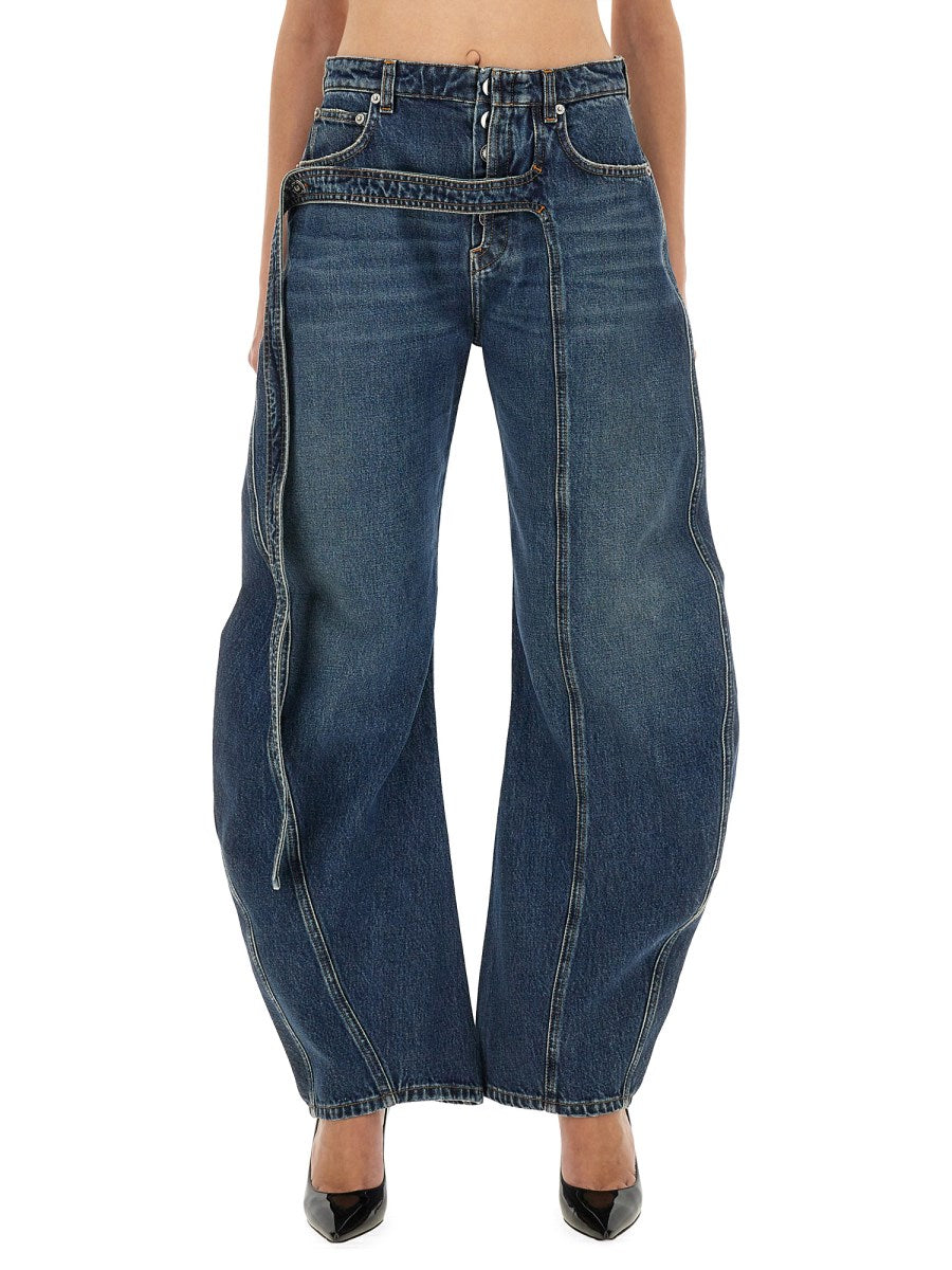 Low-Rise Curved Jeans