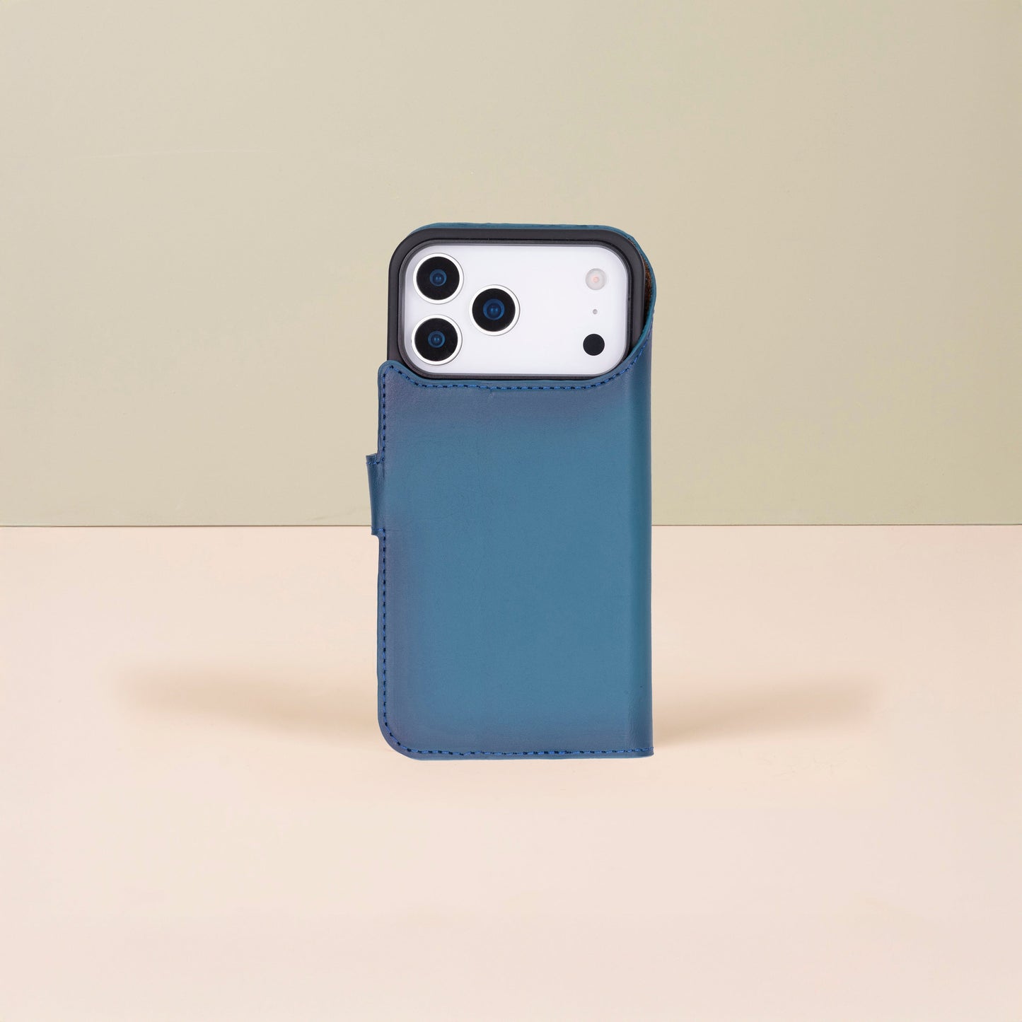 Leather iPhone 18 Pro Wallet Case – Blue - Austin