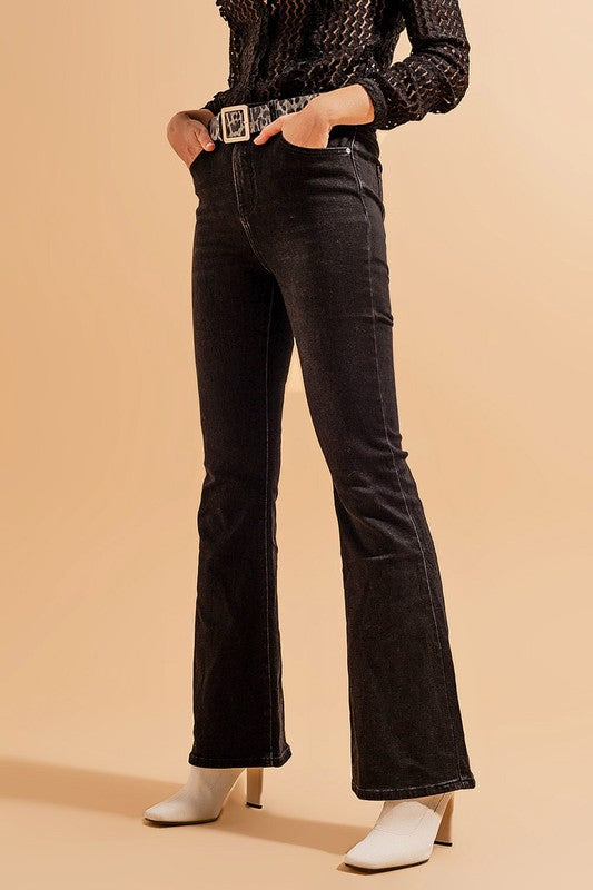 HIGH WAISTED FLARE JEANS IN BLACK