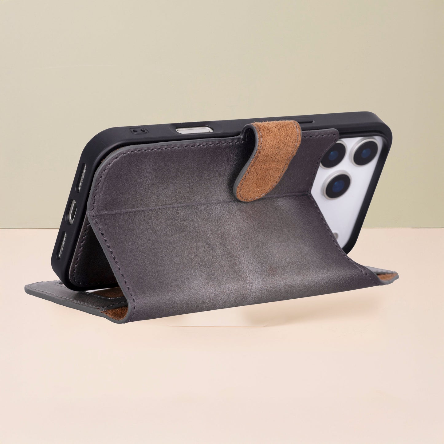 Leather iPhone 18 Pro Max Wallet Case – Gray - Austin