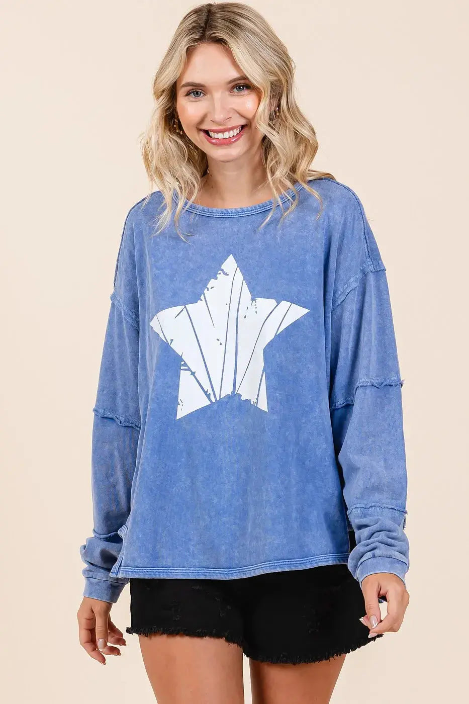 Women's Long Sleeve Top - Star Graphic Mineral Wash - Trendy & Comfy