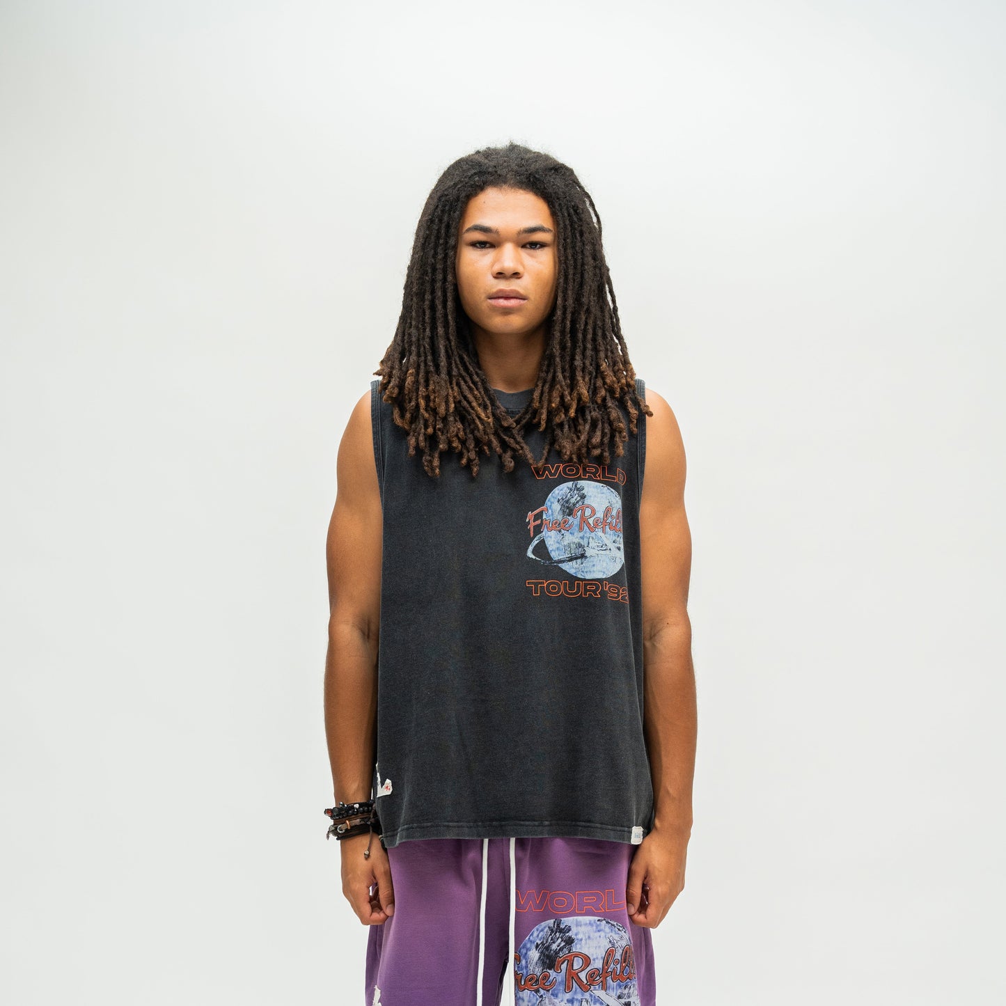 World Cut-Off Tee - Black