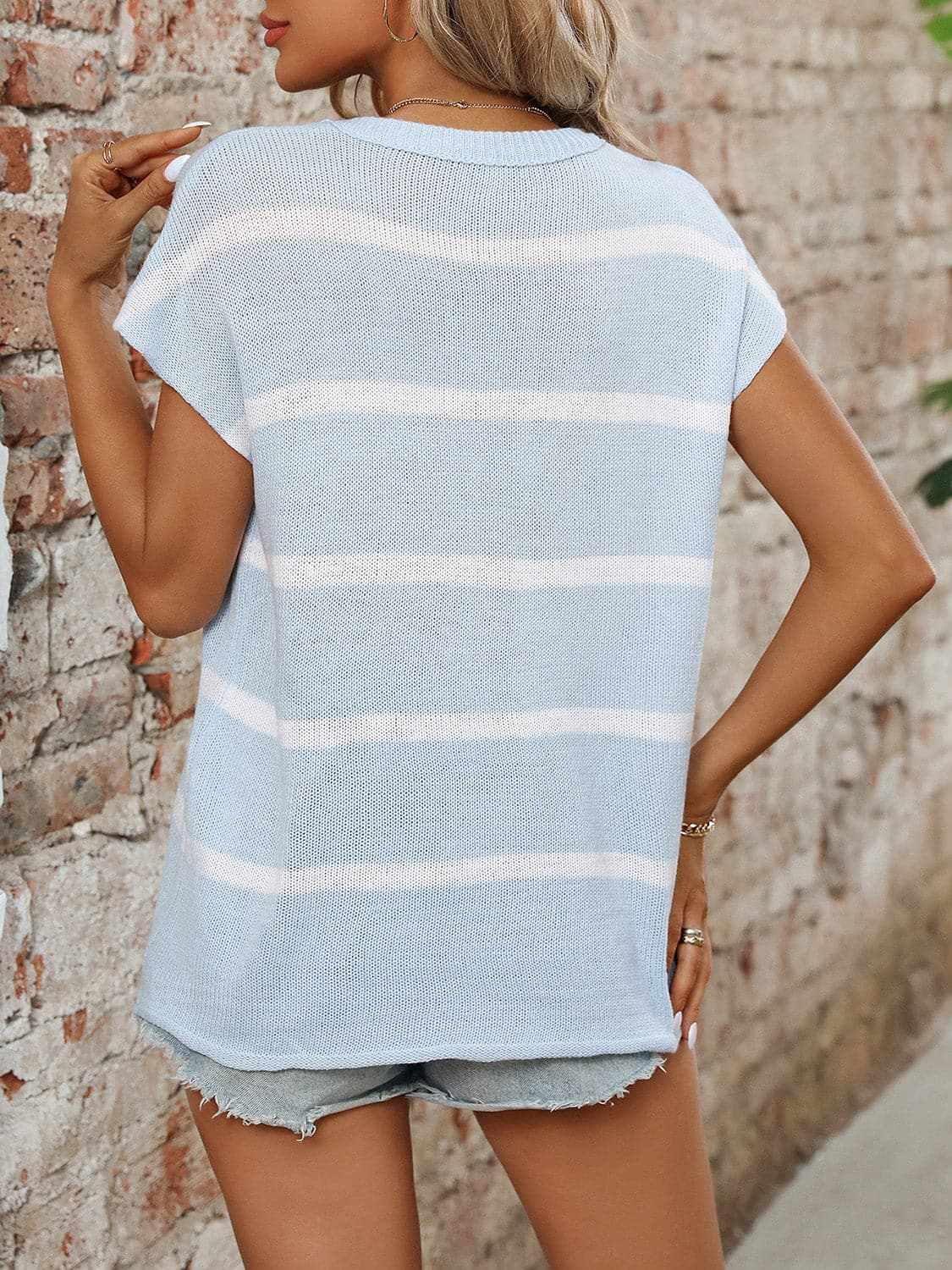 Trendsi Chic striped knit top - round neck, short sleeves
