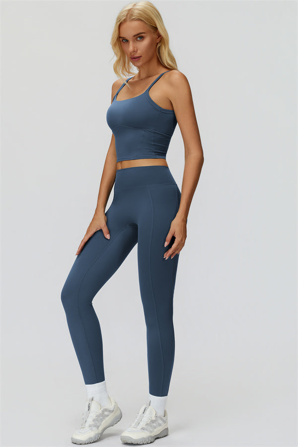 The Fyra Crop Tank Leggings 2-Piece Set