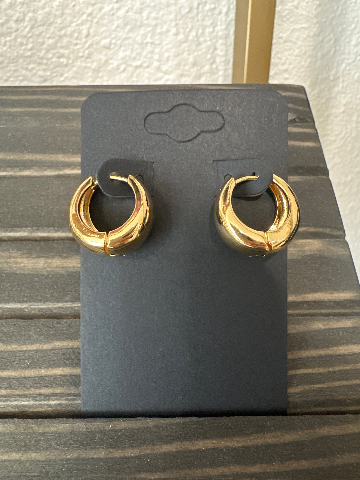 Gold Classic Hoop