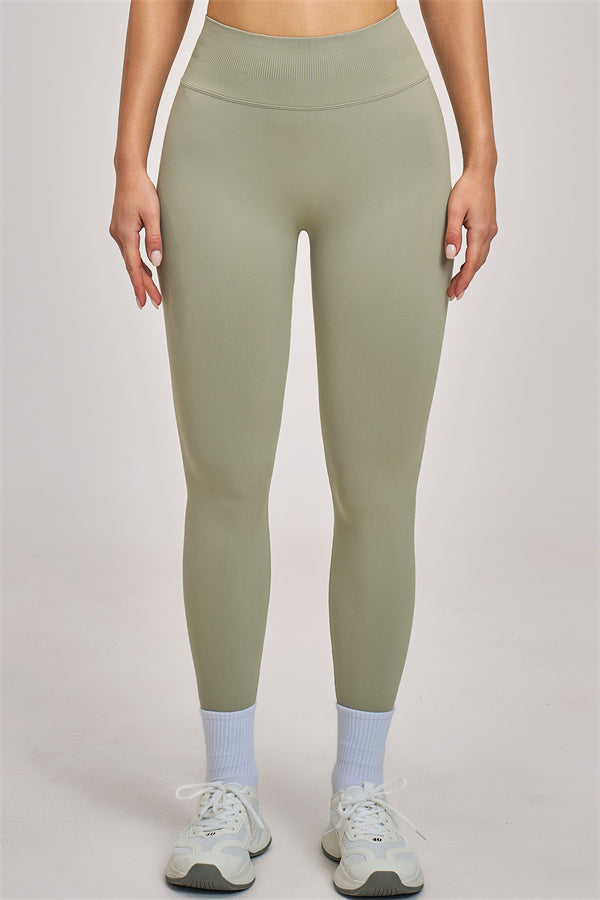 The Vision Tank Top Leggings 2-Piece Set