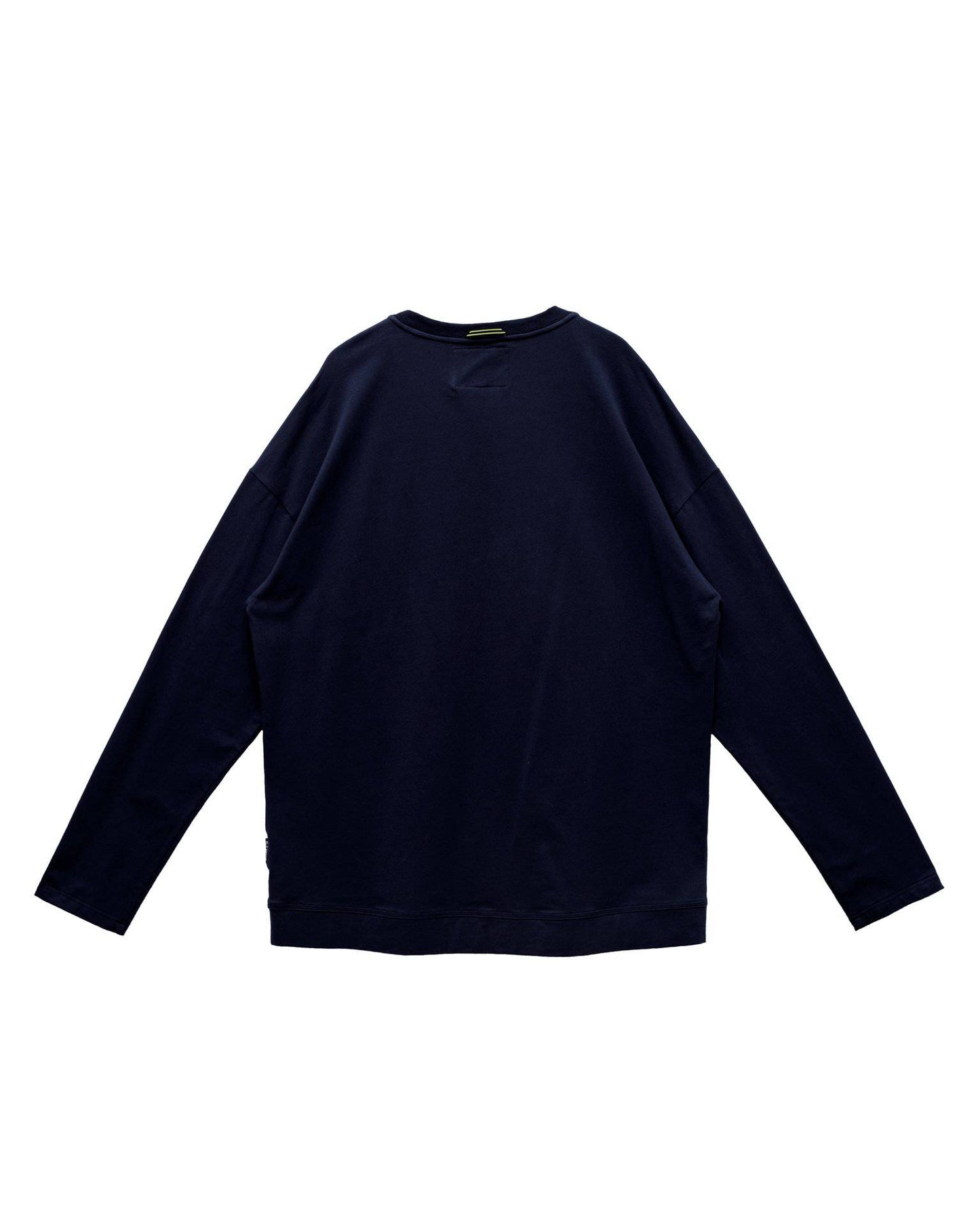 Konus Men's Long Sleeve Oversize Pocket Tee in Navy