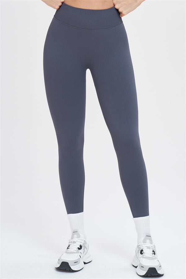 The Whim Sports Bra Leggings 2-Piece Set