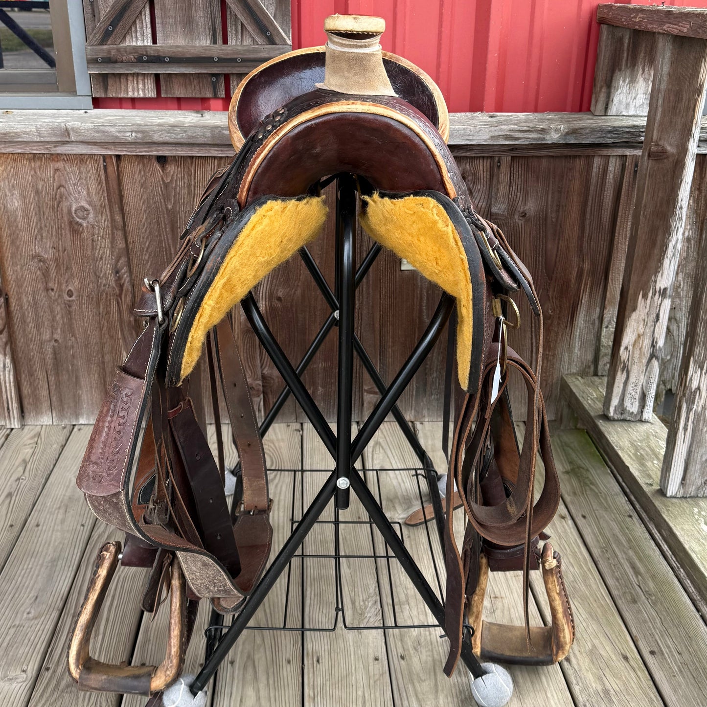 17" J.C.M. Smooth Ranch Saddle
