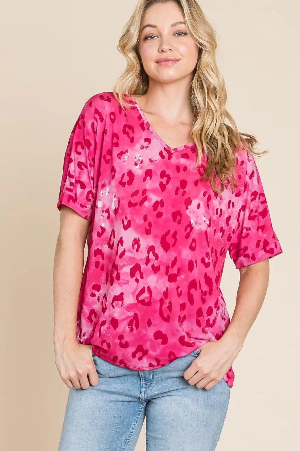 Trendsi Trendy leopard v-neck tee by bombom