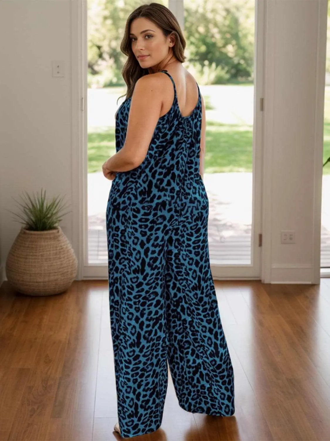 Trendsi Chic leopard print jumpsuit