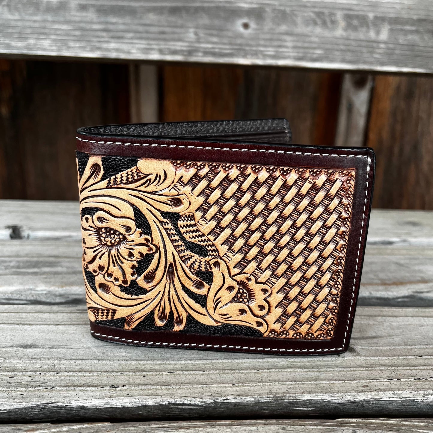 Floral Checkered Bi-Fold | 3D