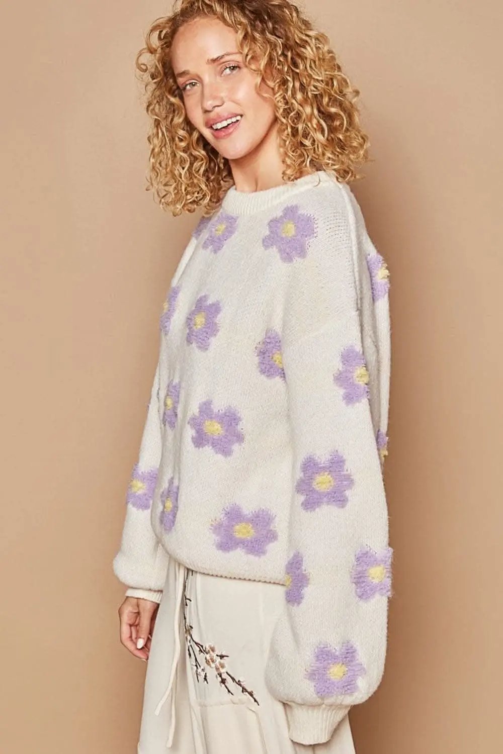 Sweater - Daisy Pattern - Drop Shoulder Style