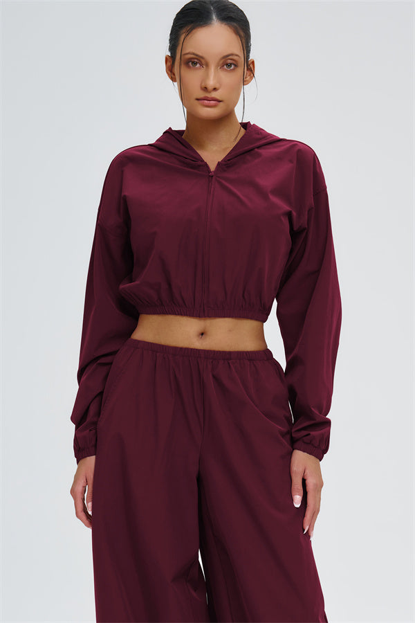 The Svelte UV protection Crop Hoodie Sweatpants 2-Piece Set