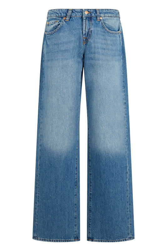 Wide-Leg Jeans in Shadowcrest