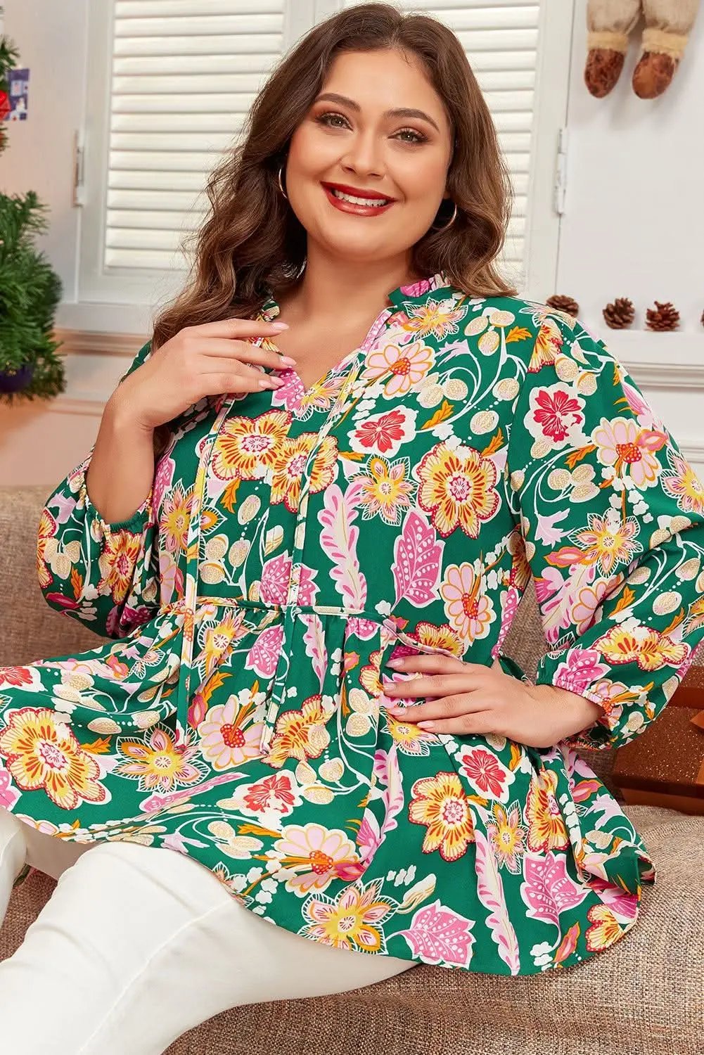 Love Salve Green Floral Plus Size Women's Babydoll Top: Elegant & Flattering