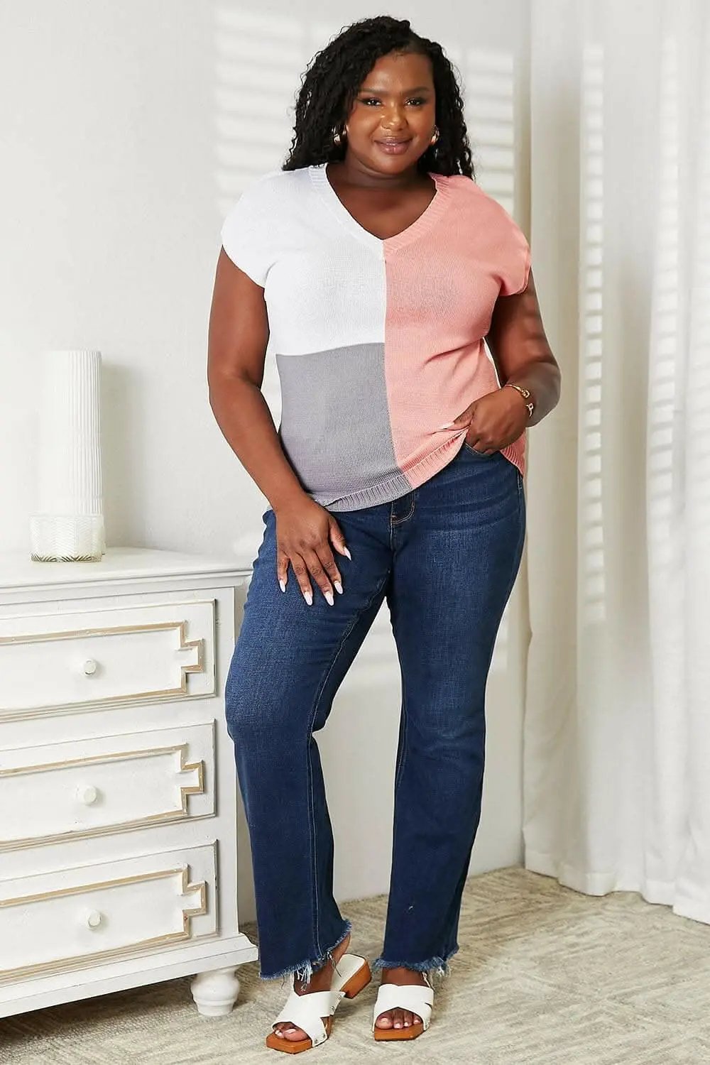 Trendsi Color block v-neck knit top