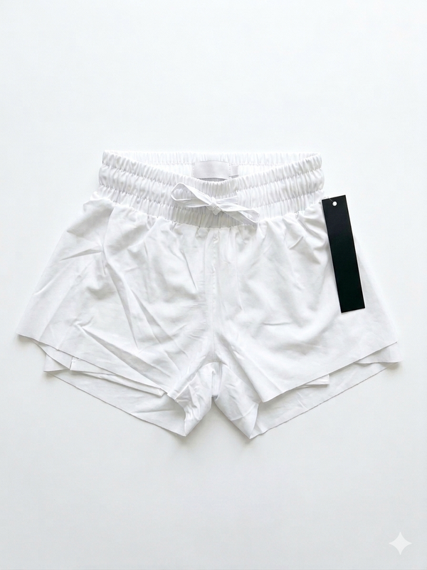 Suzette - Fly Away Shorts, White