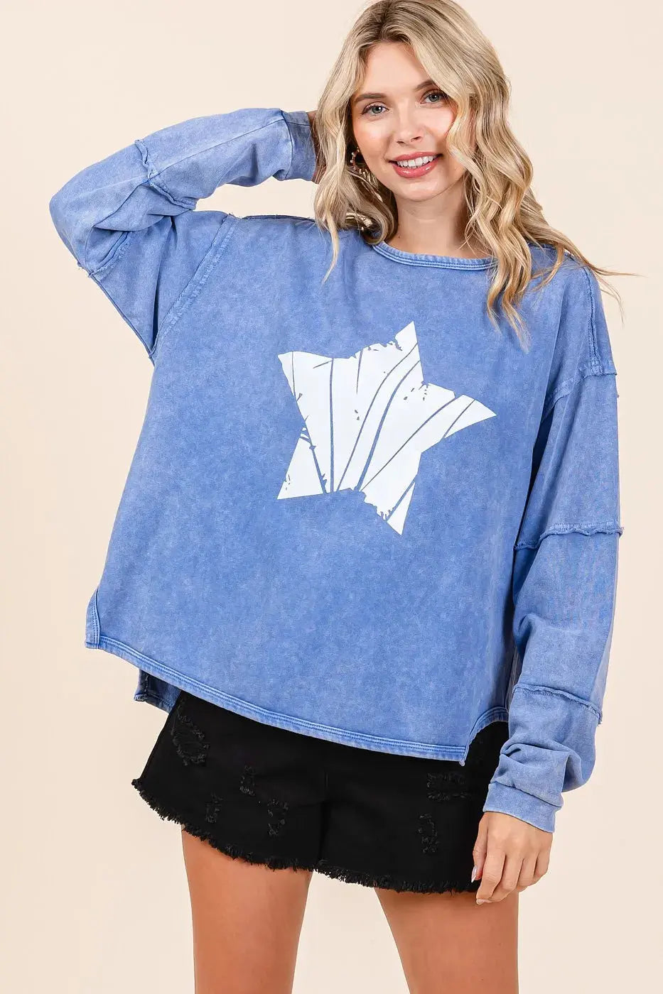 Women's Long Sleeve Top - Star Graphic Mineral Wash - Trendy & Comfy