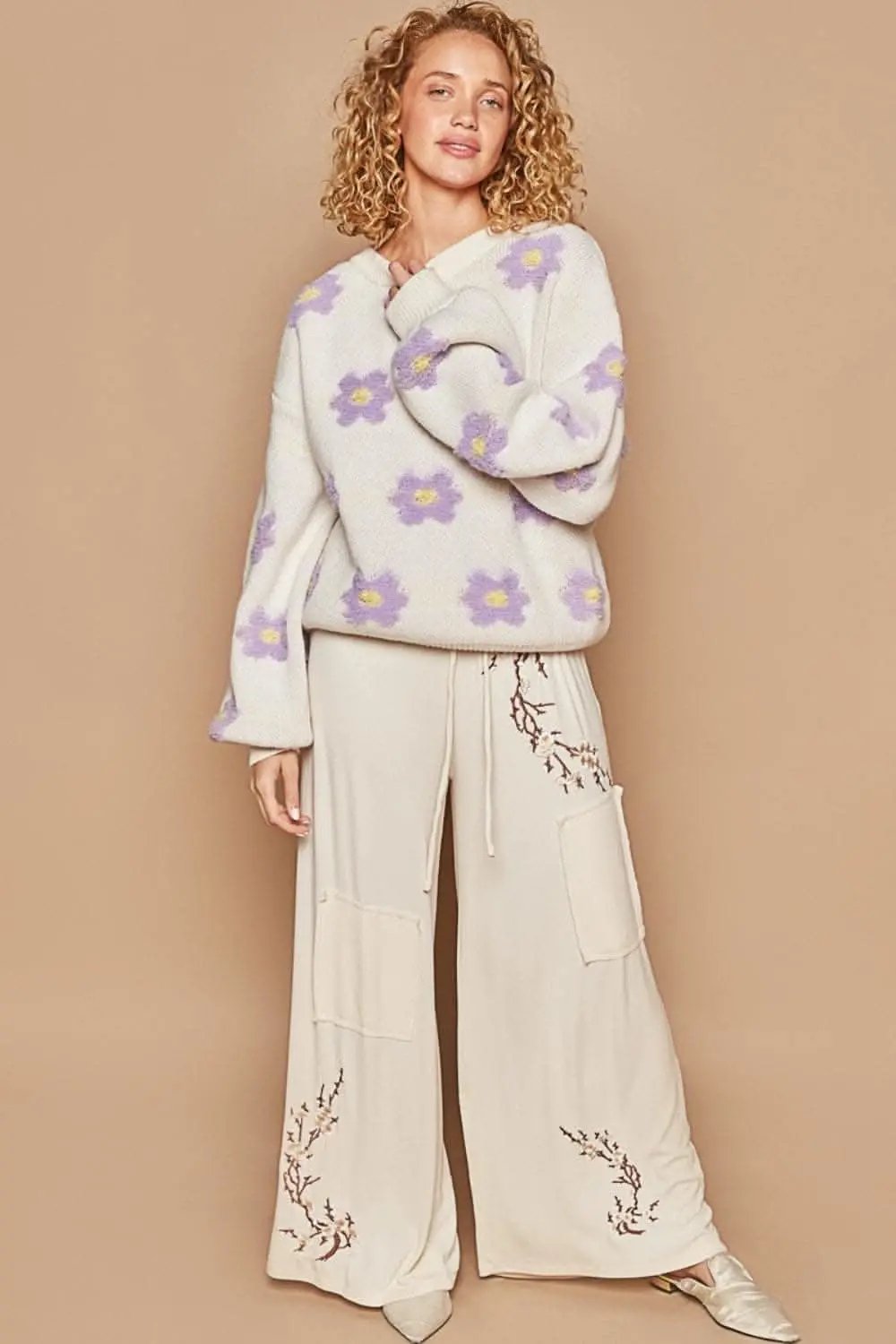 Sweater - Daisy Pattern - Drop Shoulder Style