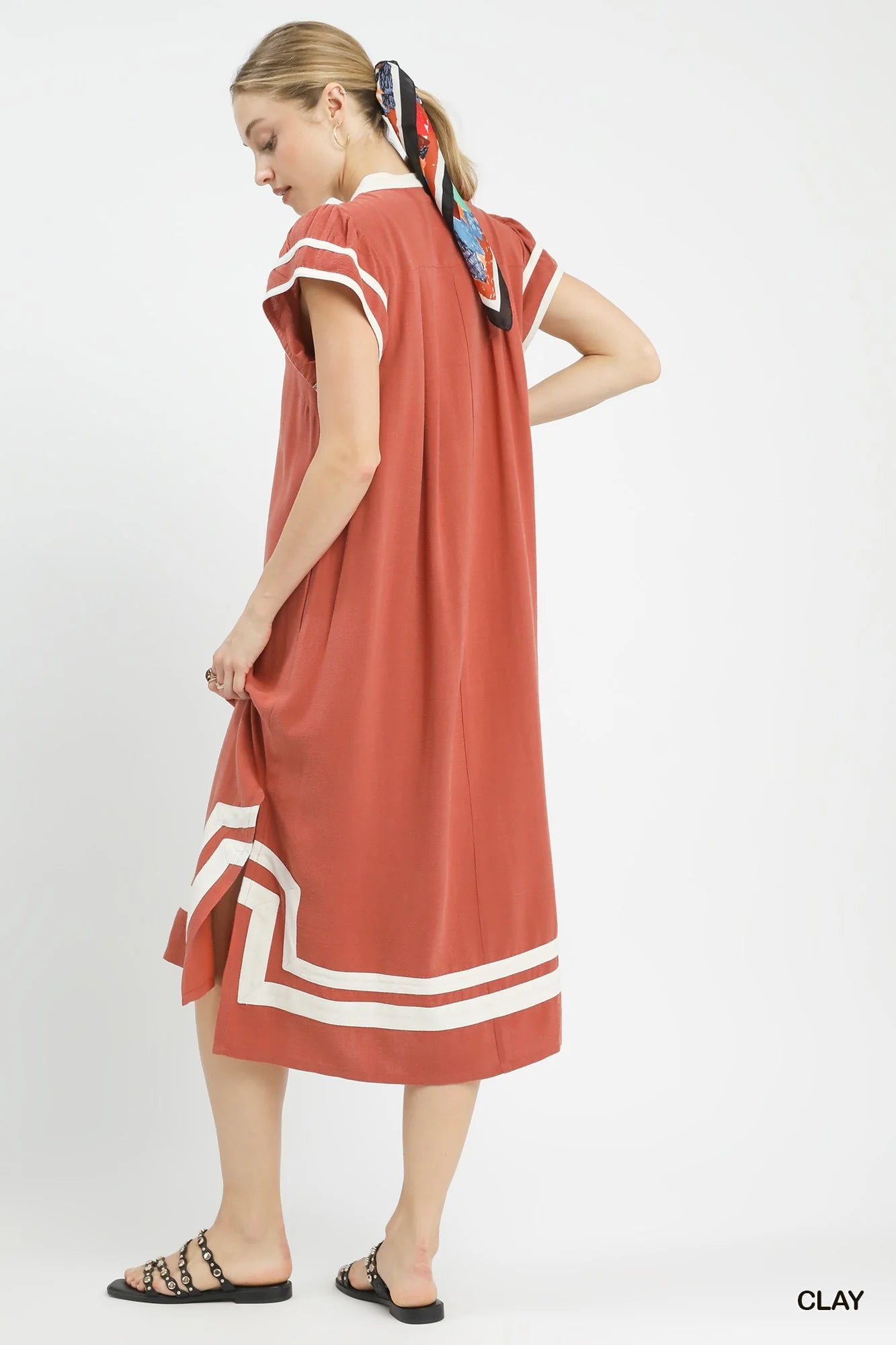 Umgee Linen Cotton Contrast Neckline Midi Dress in Clay