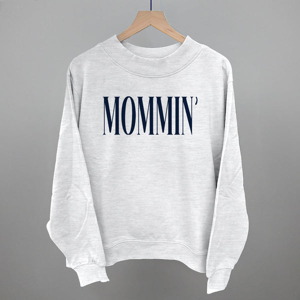Mommin' Blue Text
